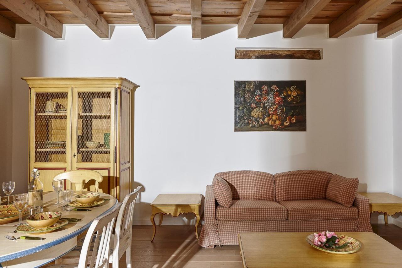 Joivy Charming Apartment Centre Of Como Exterior foto